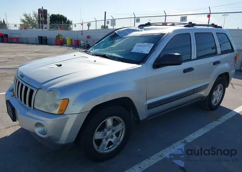 2005 Jeep Grand Cherokee Laredo z USA, uszkodzony, nr VIN 1J4GS48K55C681536